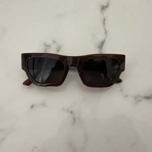 Vehla Finn Sunglasses in Coco/Smoke